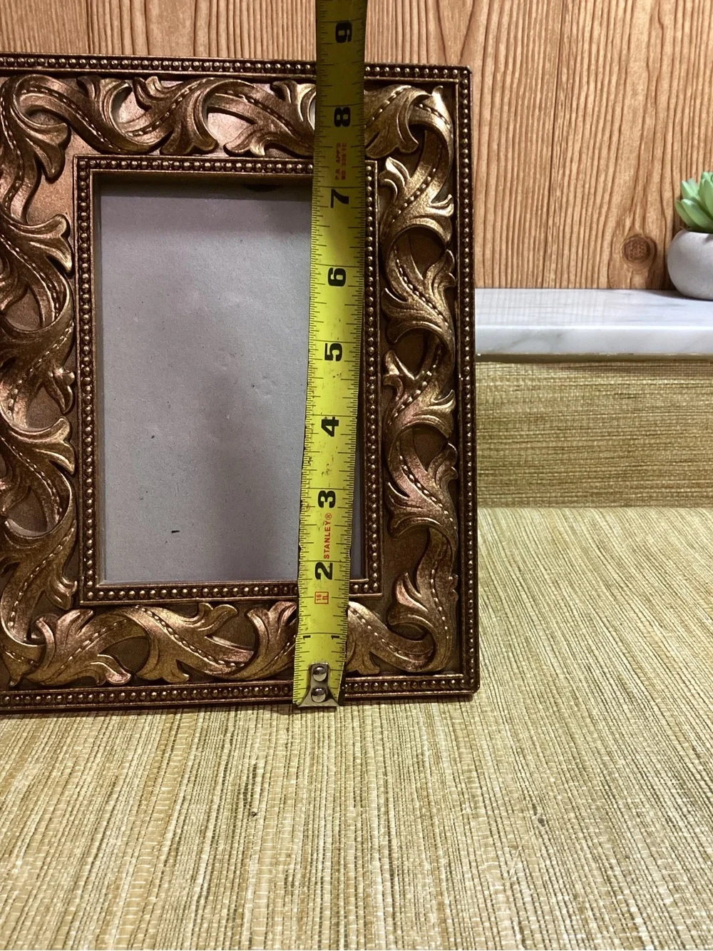 Ornate Gold Bronze Tone Picture Frame - Classic holds a 4x6